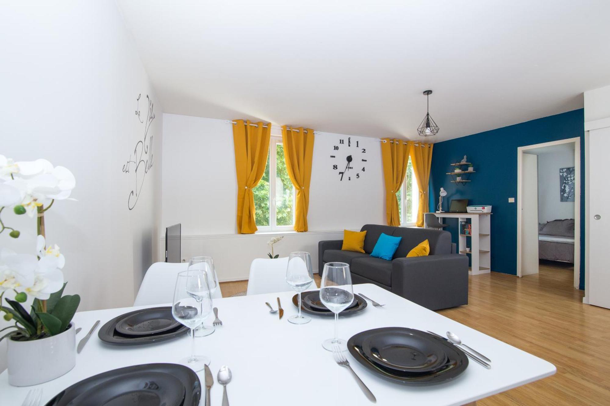 Coeur De Ville I 50M² I Netflix I Lit Queen Size Sens Exterior photo